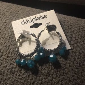 Women's earrings